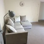 아파트 Large Comfortable 1st Floor With Private Yard 롱타운