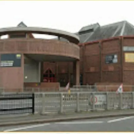 Apartman Large Comfortable 1st Floor With Private Yard